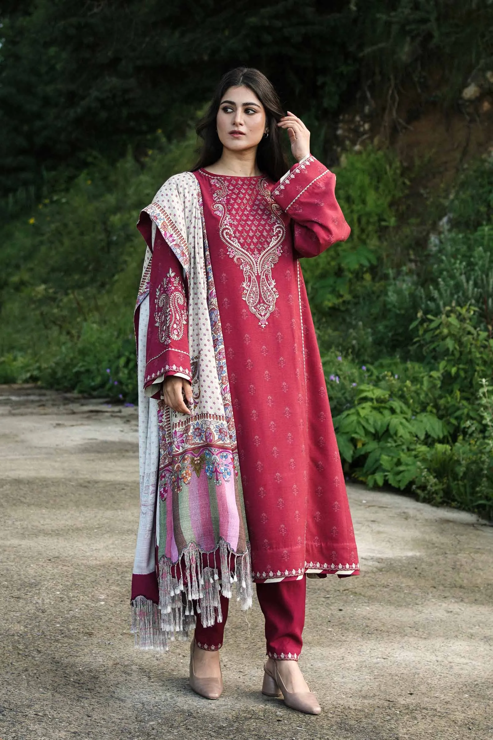 Zara Shahjahan Coco Winter Collection – ZW22-3B